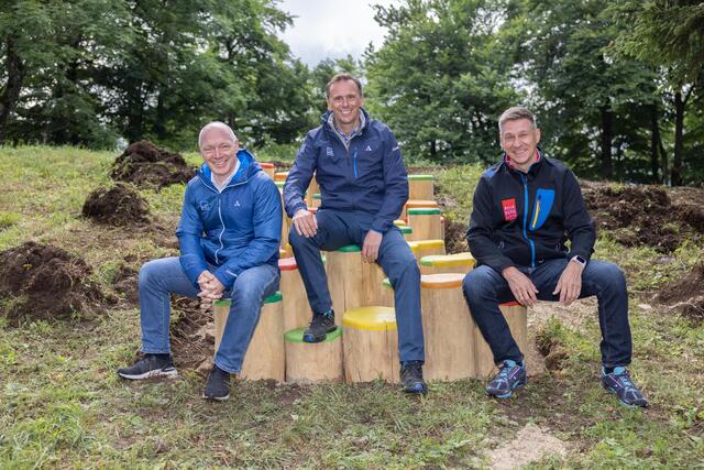 ecoplus Geschäftsführer Helmut Miernicki, Wirtschafts- und Tourismuslandesrat Jochen Danninger, Geschäftsführer Annaberger Lifte Karl Weber | Foto: Daniel Hinterramskogler