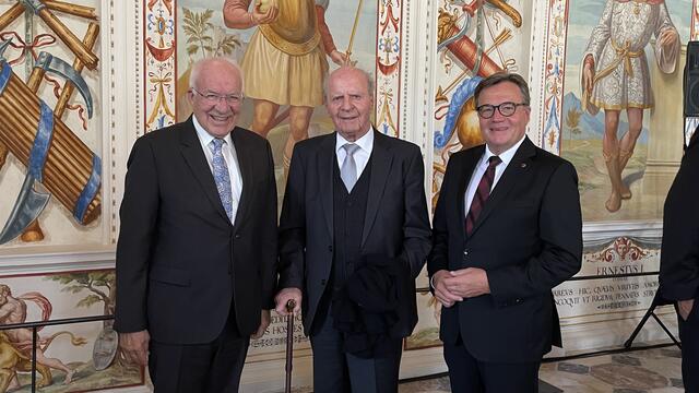 Kein Vertreter aus Wien dafür drei Landeshauptleute bei der Eröffnung: Herwig van Staa, Alois Partl und Günther Platter