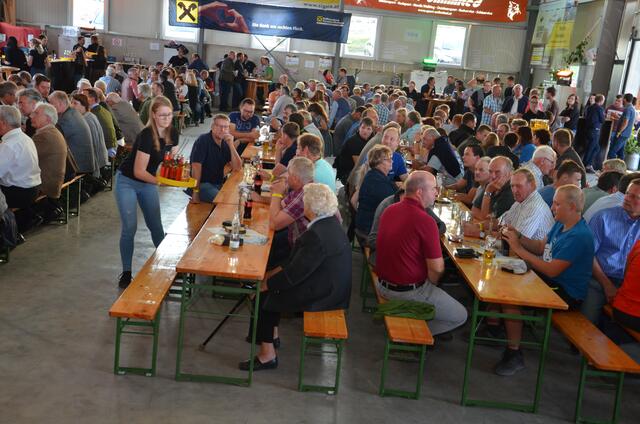Viele Mitglieder sind zu der Veranstaltung gekommen | Foto: Stoiber