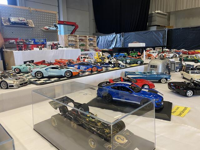 St.Pölten: Der 36. Oldtimer - und Teilemarkt in St.Pölten