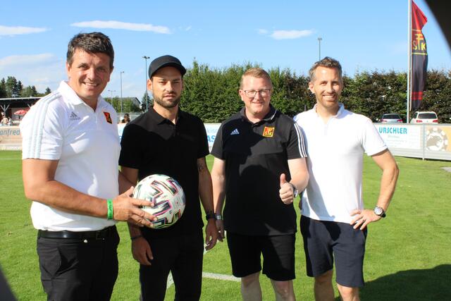 Das FSK Führungsteam hofft mit Trainer Mag. Christopher Hartinger auf einen starken Auftritt in Bruck | Foto: KK