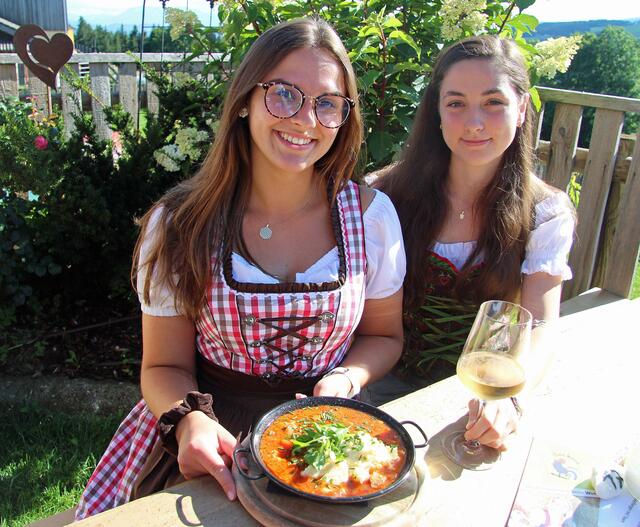 Zahlreiche Gäste konnten den Service bei den sechs Lavanttaler Gackern-Wirten genießen. | Foto: Emhofer