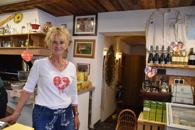 Roswitha Grafenauer aus Villach: Safran und Sahne machen ihre Suppe cremig.  | Foto: Foto: Lisa Graier