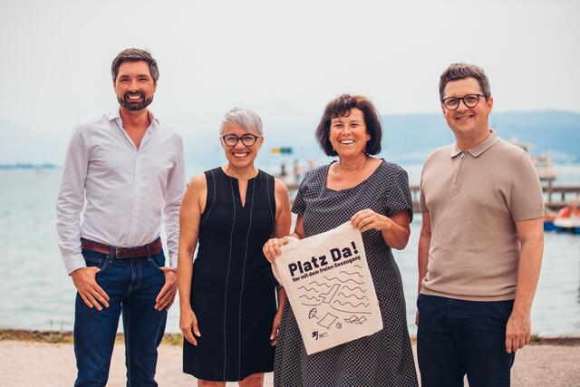 Bürgermeisterkandidat Peter Schobesberger, Bezirksvorsitzende Doris Margreiter, Landesvorsitzende Birgit Gerstorfer und Landtagsclubchef Michael Lindner (v.l.).
 | Foto: MecGreenie