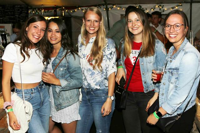 Die Damen amüsierten sich. | Foto: Mandl