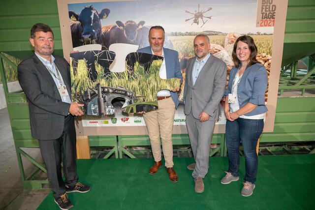 röffnung der 2. Biofeldtage. V.l.:  Esterhazy-Generaldirektor Dr. Stefan Ottrubay, DI Anna Lampret, Projektleiterin Biofeldtage, LH Hans Peter Doskozil, DI Matthias Grün, GF Pannatura GmbH  | Foto: Landesmedienservice Burgenland