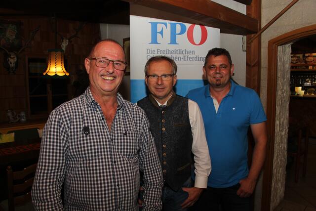 Erich Eigner, FP-Bezirksparteiobmann Wolfgang Klinger und Andreas Mayrhofer (v.l.). | Foto: FPÖ