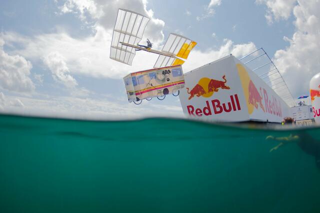 So sehen die Sprünge beim Red Bull-Flugtag aus ... | Foto: Red Bull