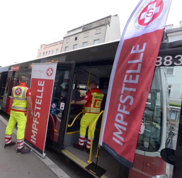 Per Bus eine Covid-Schutzimpfung bekommen und das ohne Termin.  | Foto: Herbert Pfarrhofer/APA/Picturedesk