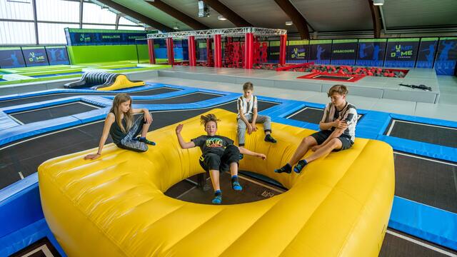 Inflatable Obstacles zwischen den Wellen-Trampolinen und den Freestyle-Trampolinen. | Foto: JUMP DOME Klagenfurt
