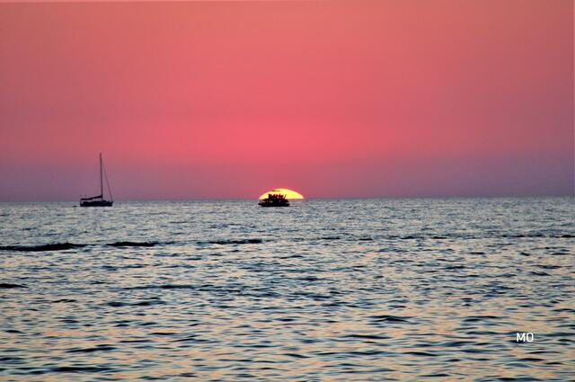 Blutroter Sonnenuntergang