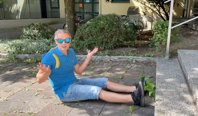 War der 13. für euch ein Unglückstag? WOCHE Redakteur Uli Gutmann ist hier "klassisch" auf der Bananenschale ausgerutscht? | Foto: WOCHE