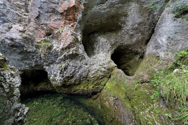 Das Schwarze Loch nahe Eisenerz wird am Samstag, 21. August, Schauplatz einer neuerlichen Kontaktaufnahme mit dem mystischen Wesen.  | Foto: Norbert Schmidt