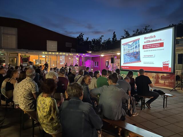 Das WOCHE Sommerkino in Thannhausen erlebte am Donnerstag Abend regen Zulauf. | Foto: Riedl (3x)