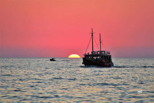 Blutroter Sonnenuntergang