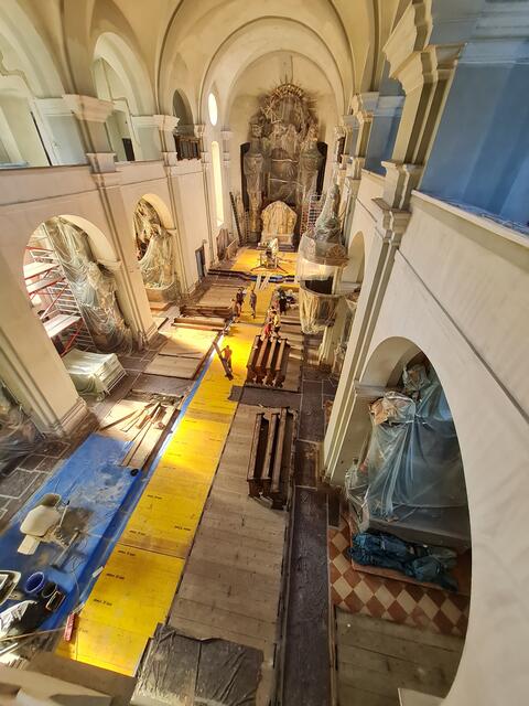 Ein Blick von oben in die Stadtpfarrkirche | Foto: Susanne Veronik