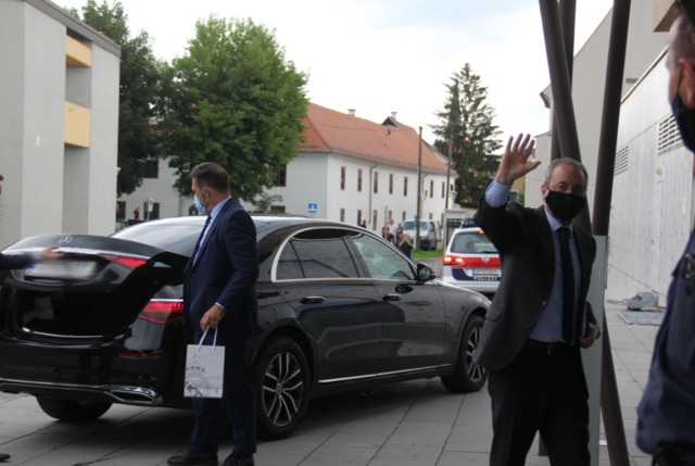 Real-Präsident Florentino Pérez in St. Veit. Die S-Klasse wurde ebenso von Hofstätter Reisen organisiert.  | Foto: Pugganig