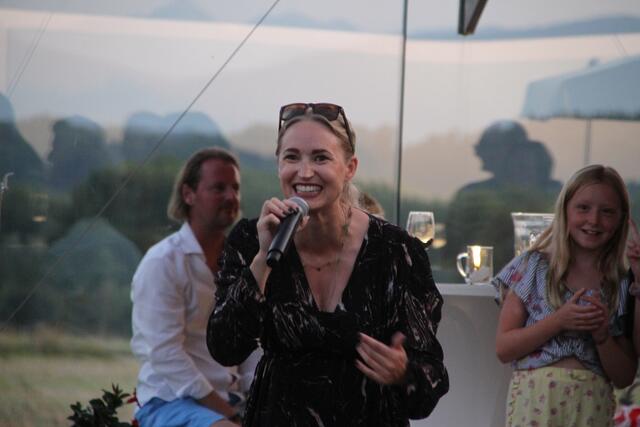 Highlight beim Sommerfest war Schlager-Star Julia Buchner.