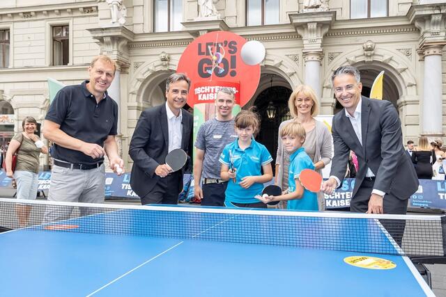 Die Let's Go-Graz-Initiatoren fördern das Tischtennisspiel. | Foto: Stadt Graz/Fischer