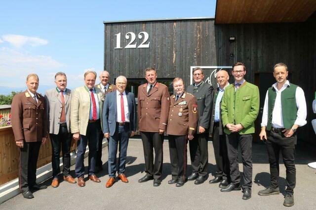 Bei strahlendem Wetter und bester Stimmung wurde das Rüsthaus der FF St. Martin offiziell übergeben. | Foto: Holawat