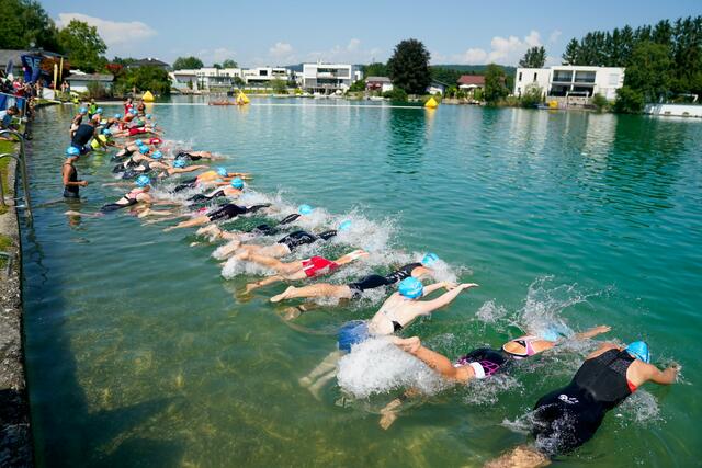Gestern fiel der Startschuss für den Ausee Triathlon | Foto: Ausee Triathlon