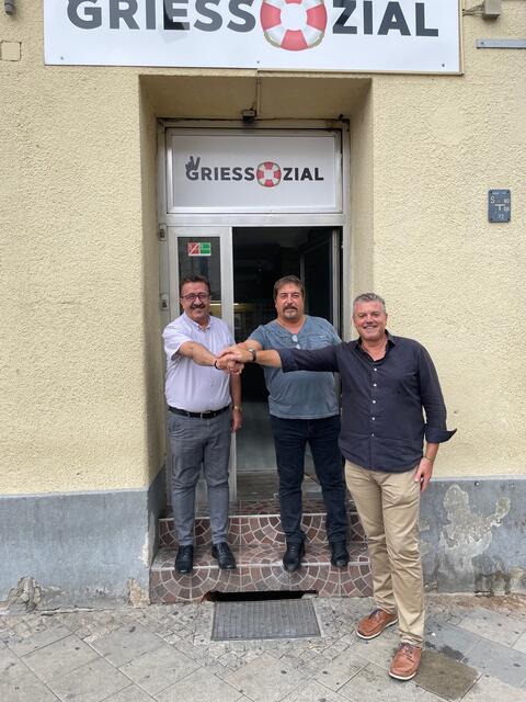 Freuen sich auf die Eröffnung des "GriesSozial"-Lokales am Griesplatz: Mehmet Ali Demir, Ali Kurt und Franz Pergler (v.l.) | Foto: KK