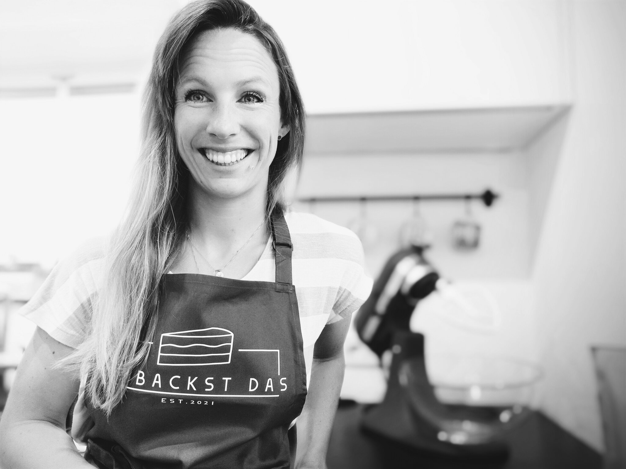 "Du backst das" Startup liefert Torten zum Selberbacken Vöcklabruck