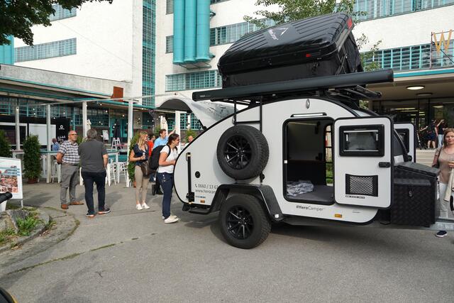 herocamper.at – Vor Ort im Puckinger Schauraum oder mittels Ranger AR App kann man sich selbst ein Bild der Hero Camper machen. | Foto: Hero Camper