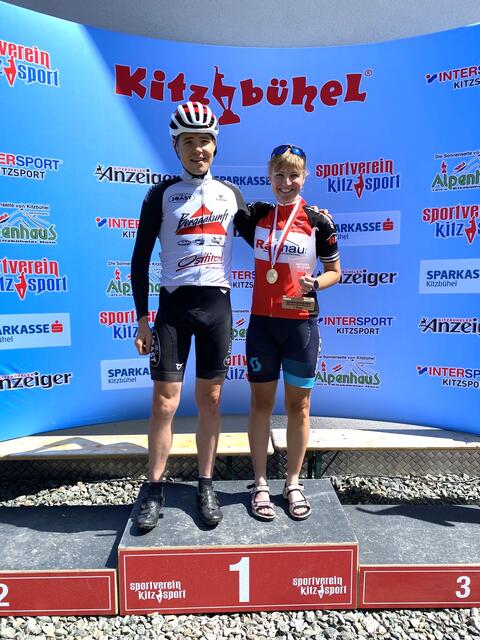 Die Tagessieger: Julia Sörgel und Toni Tähti. | Foto: SV Kitzsport