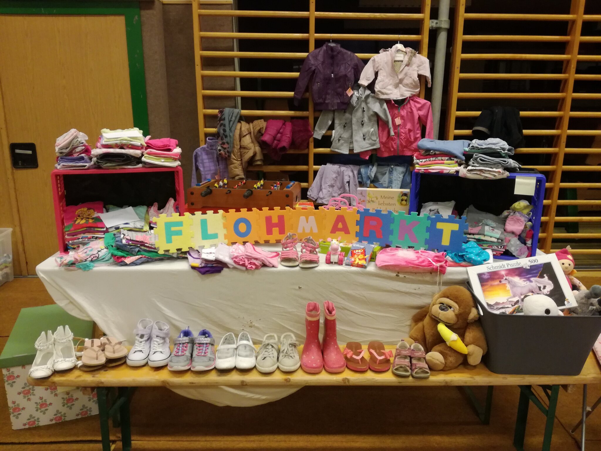 ÖVP Waldburg: Kindersachen-Flohmarkt im Turnsaal der Volksschule ...