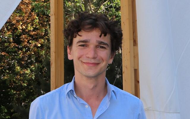 Wagte den Sprung über die Matura in ein Studium am zweiten Bildungsweg: Jonathan Paar tauschte den Kochlöffel gegen den Laser Pointer. | Foto: KK