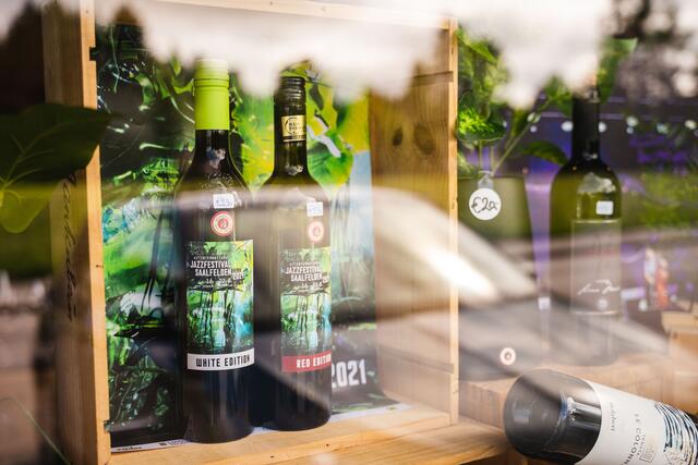 Das heurige Sieger-Schaufenster vom Weinkistl Saalfelden. | Foto: Michael Geißler