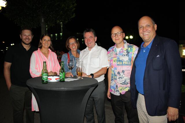 Große Runde... | Foto: RMK