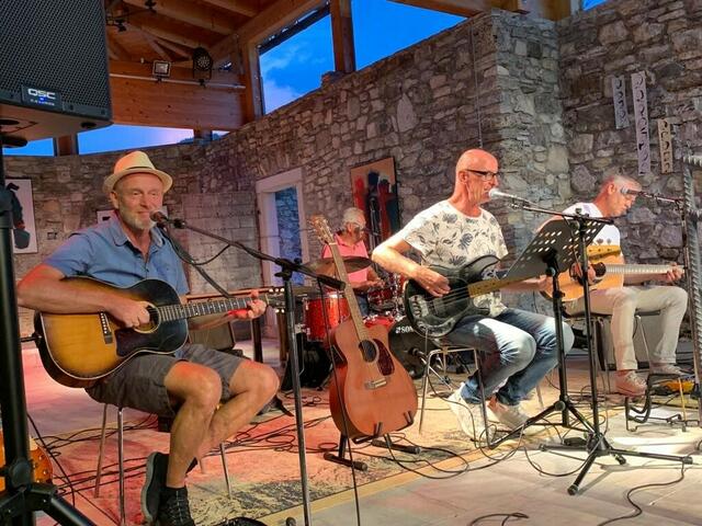 Die Band sorgte für stimmungsvolle Klänge auf der Klosterruine. | Foto: Marktgemeinde Arnoldstein