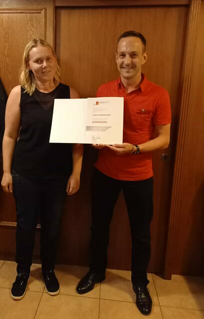 Silberne Ehrennadel des Blasmusikverbandes OÖ für Hubert Huemerlehner | Foto: OÖBV Kirchdorf/privat