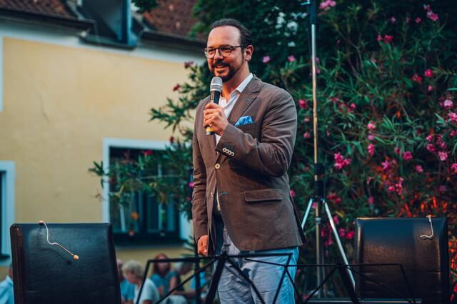 Michael Linsbauer ist künstlerischer Leiter der Haydnregion NÖ und Museumsleiter vom Haydn Geburtshaus Rohrau.  | Foto: Niklas Schnaubelt