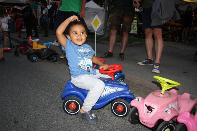 Maddox gab am Bobby Car Gas... | Foto: RMK
