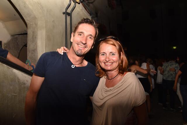 Philipp Unterholzner (Umit Vizerektor) und Barbara Salchner, hatten einen wunderbaren Abend in der Burg. | Foto: Kendlbacher