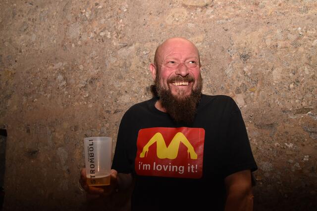 Beeindruckt von der Musik:  
St. Magdalena-Hüttenwirt, Harald Biechl. | Foto: Kendlbacher