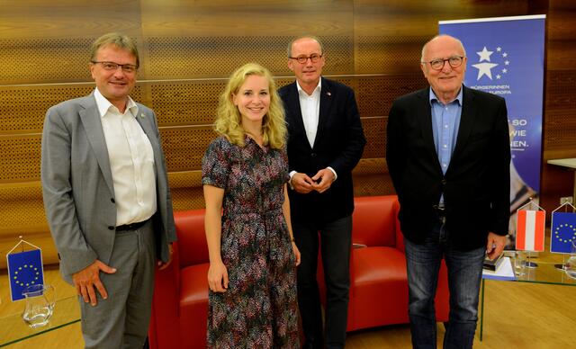 Europaabgeordneter Hannes Heide, Nationalratsabgeordnete Eva-Maria Holzleitner, Vizepräsident des Europäischen Parlaments Othmar Karas, Europaabgeordneter a.D. Josef Weidenholzer.
 | Foto: Oskar Neubauer
