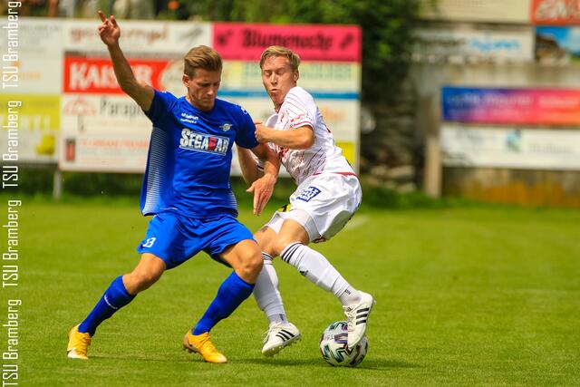 Harald Nindl lieferte sich gegen die Angreifer vom FC Bergheim packende Duelle.