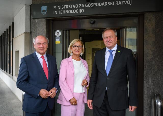Pröll, Mikl-Leitner, Technologieminister Počivalŝek  | Foto: NLK/Burchhart