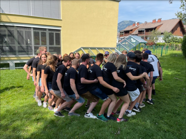 Endlich näher kennen lernen und zusammen wachsen: die LJ Elsbethen beim Teambuilding... | Foto: LJ Elsbethen