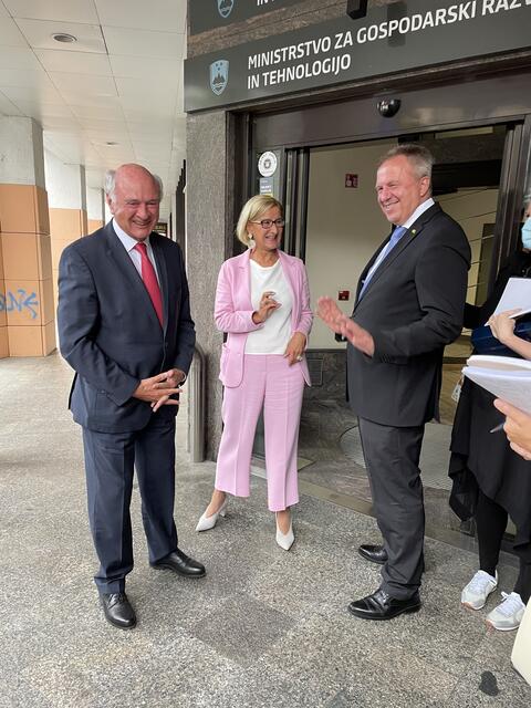 Pröll, Mikl-Leitner, Technologieminister Počivalŝek 