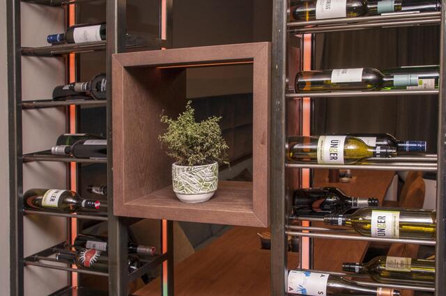 Die passenden Weine dürfen beim Essen nicht fehlen.