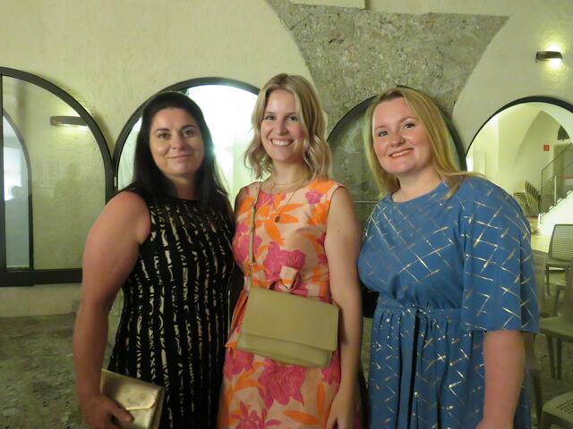 Die Damen vom "Team Döllerer" beim Konzert.