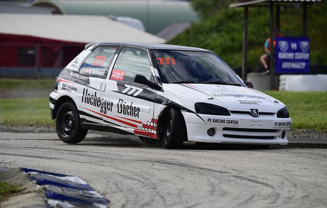 Der rasende Dachdecker Walter Hochegger holte sich trotz Überschlags den Meistertitel in der Klasse National 1600. | Foto: RCC-SÜD