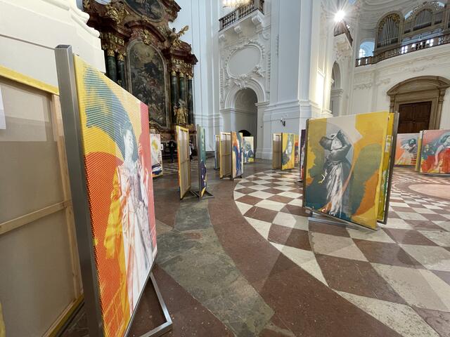 In der Ausstellung "100 female voices" geht es um Frauen, die von 1920 bis 2020 die Salzburger Festpiele, in den Bereichen: Oper, Schauspiel, Tanz, Bühnenbild und Kostüm, Regie, Komposition, Musikalische Leitung, Instrumental, Video und Sounddesign, Literatur und Theaterfotografie prägten. | Foto: sm