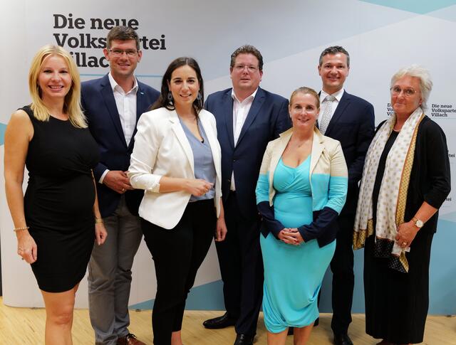 v.l.n.r.:  Julia Löschnig, Martin Gruber; Aliza Zwittnig,  Christian Pober, Melanie Rabl, Peter Weidinger und  Karin de Roja | Foto: Höher