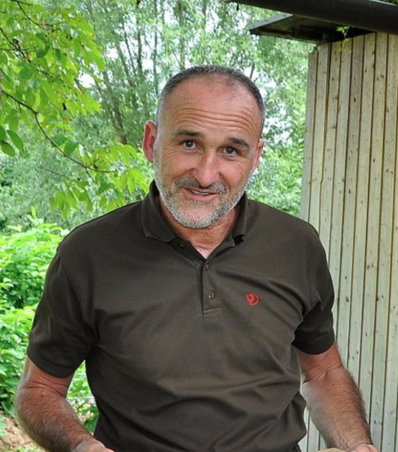 Wolfgang Fercher, Obmann der Jagdgemeinschaft Egg, klärt über die derzeitige Situation auf. | Foto: Privat